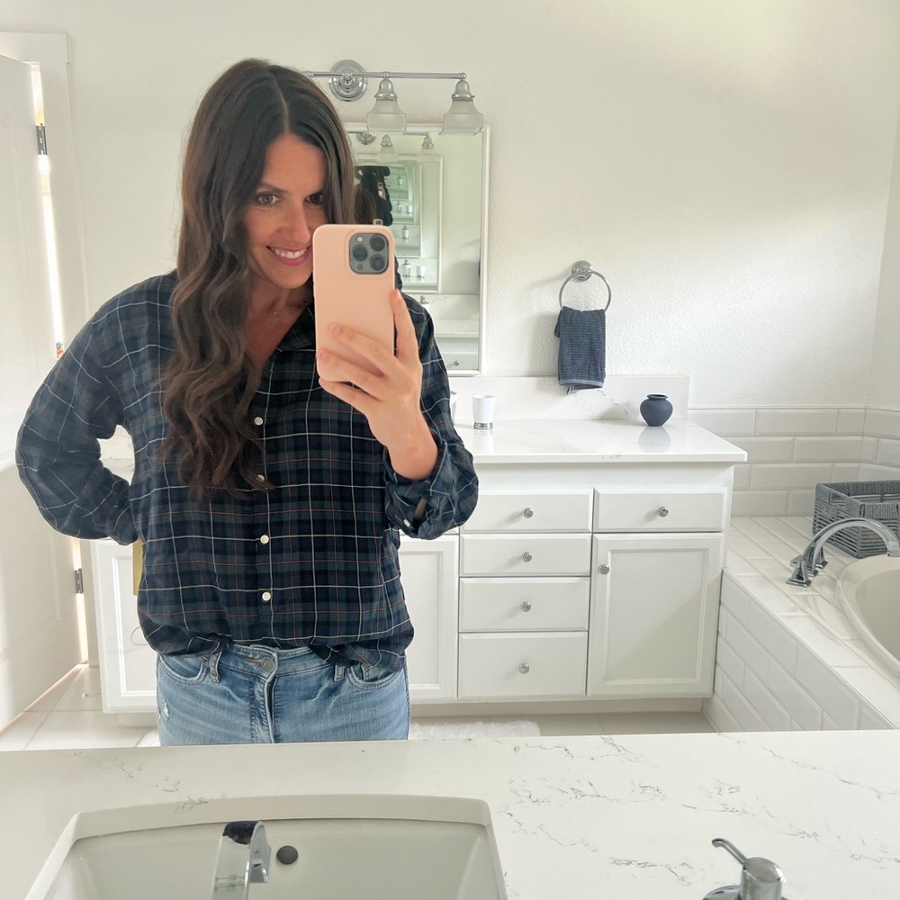 Women's Plaid Button Down Shirt